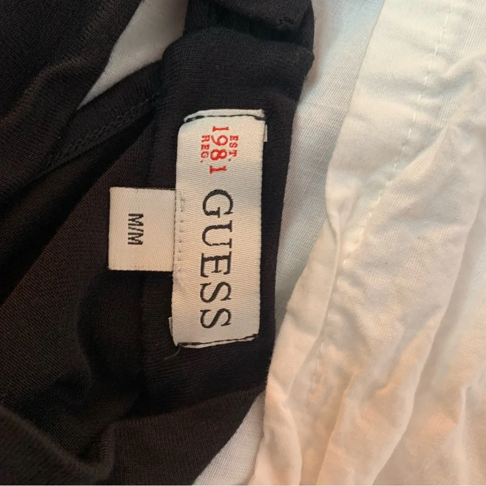 Guess sleeveless top cowl neckline M button back collar - Picture 7 of 10